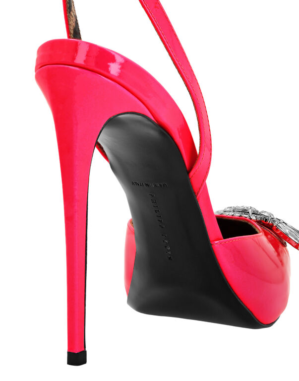 Patent Leather Decollete Hi- Heels Brooches