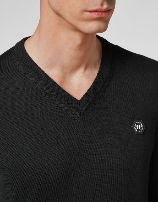 Wool Pullover V-Neck LS Istitutional