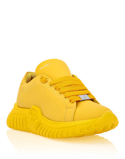 LO-TOP SNEAKERS SUPERSONIC