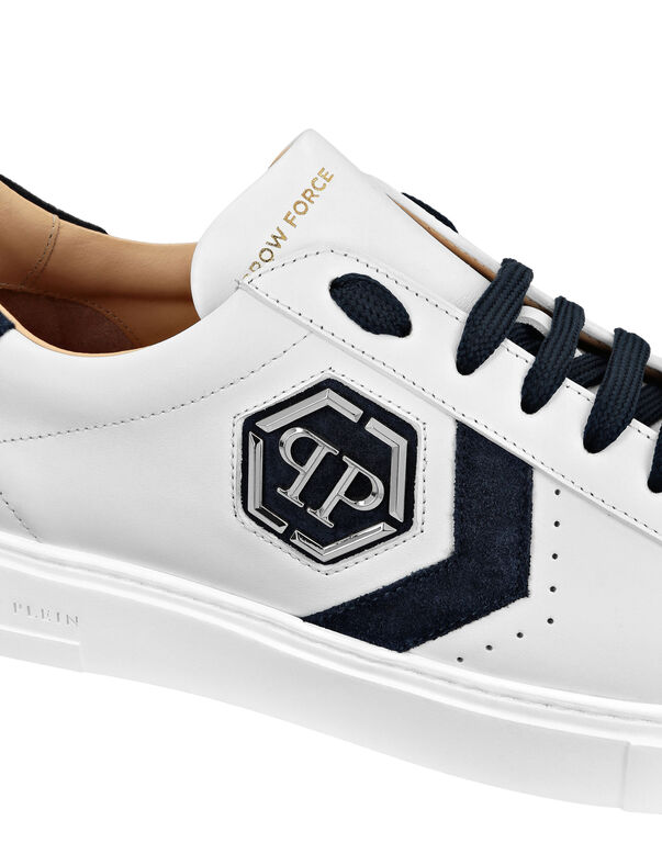 Lo-Top Leather Arrow Force Sneakers
