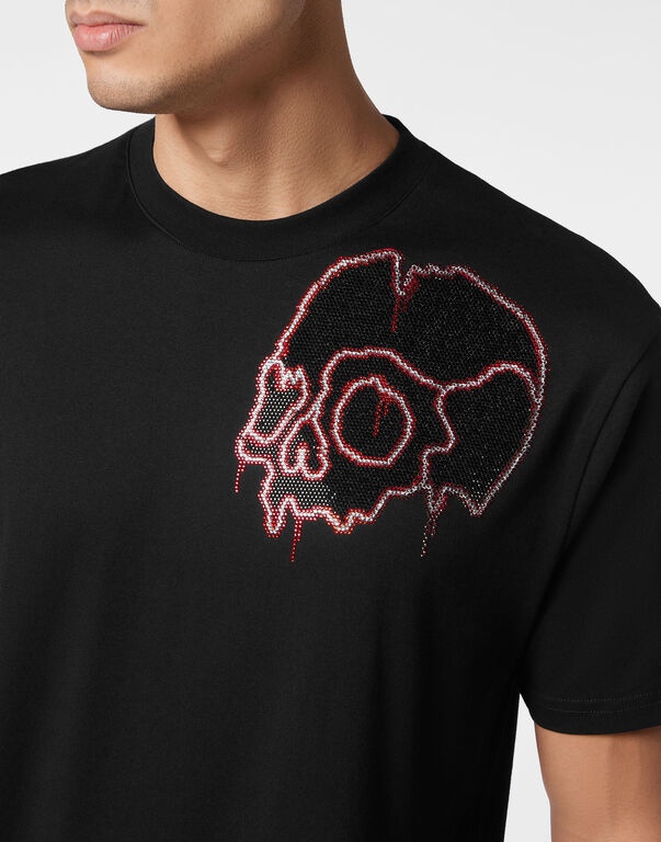 T-shirt Round Neck SS with crystals Dripping Skull